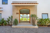 Casa Desierto: Mountain view Luxury Home!