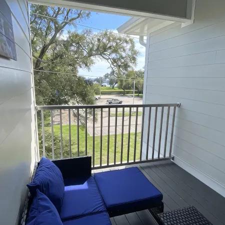 Coastal 2 Bed Apt.