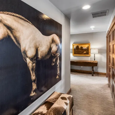 Luxury Accommodations on the Park with Big Mountain Views