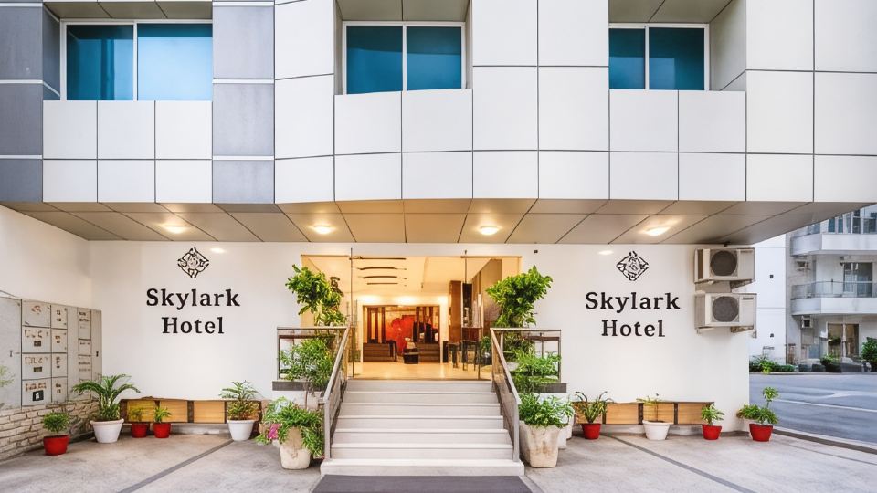 Skylark Hotel by Gabrian Hotels