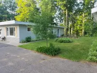 Amazing Views! 2 Br 8-Person Condo Lake Tomahawk/Minocqua Chain, Dock Included - breakfast