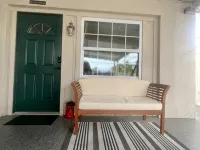 💎Hidden Gem- 5 miles from Siesta Key Beach!Prime location in Sarasota! - Condos