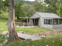 The River Cottage - Idyllic river side cottage - Country Houses