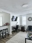 Modern 1 BR apt | Close to everything | Whitesboro