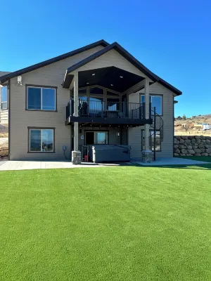 NEW Bear Lake home minutes from Garden City, GORGEOUS views, and Private Hot Tub