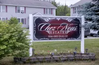 MaineStay Central Bangor Townhouse Near airport & Acadia Park w washer & dryer, - ห้องครัว
