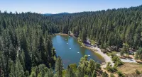 Black Bear Den ~ Access to Private Lake! Heat and AC