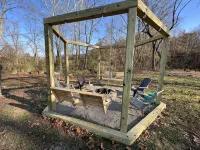Quiet Cabin on Walnut Creek, Covered Deck, Hot Tub, Swimming Hole, Shelter House