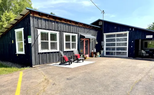 Quiet, peaceful, spotless studio near Lake Superior and all Bayfield amenities. - 3-Star