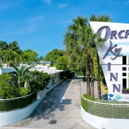 Orchid Key Inn - Adults Only