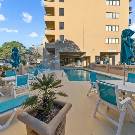 Ocean View Suite for Two - Quiet Prime Location 75th Aven