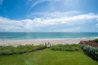 Oceanfront 4-bed Villa with private pool. Weekly discount for spring and summer.