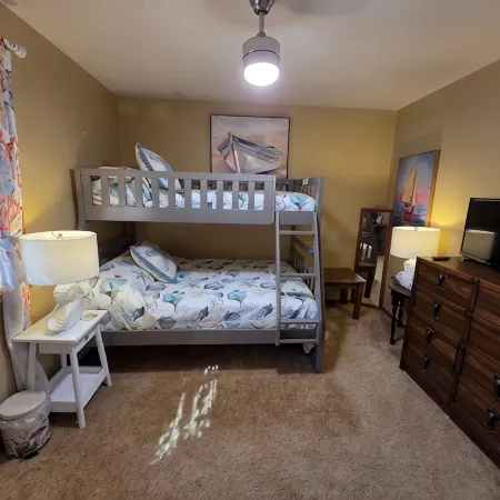 Misty Mare Townhouse - Gorgeous home on Chincoteague Island