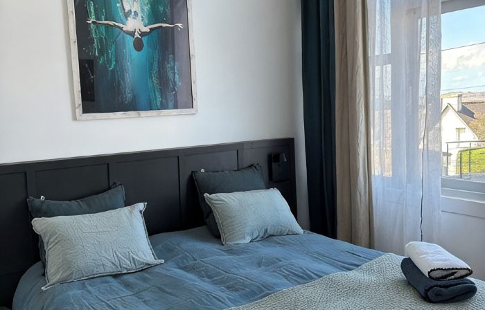 Apartment 2/4 Pers.  , Terrace 25m2 - 50m Beach and GR34. Dogs Welcome