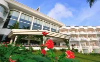 Grand Mutiara Hotel