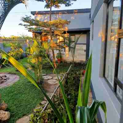 Shalakwe Hills-Inn Guesthouse Kasane Hotel Exterior