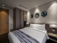 Ropewalk Piazza Hotel Managed By The Ascott Limited  - Tiny houses
