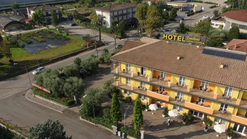 Hotel Confine