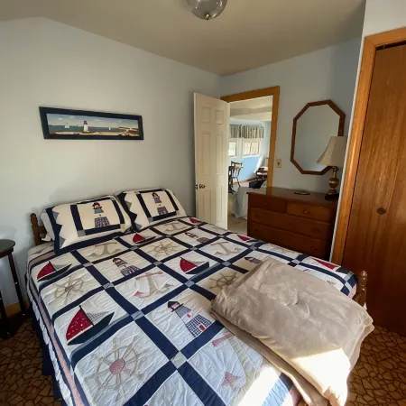 York Beach Ocean View 2-Bedroom Cottage at the Heart of Long Sands Beach