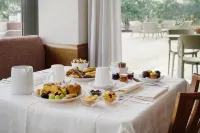 Hotel Carlton - breakfast