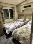 Abi Beaumont Caravan from 2022 - piscine