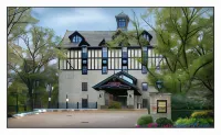 Old Mill Toronto Hotel