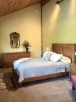 Riverfront Cabin - 홈스테이