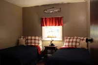 Alaskan Homestead Cabin Featured on Discovery & History Channel - Chalets
