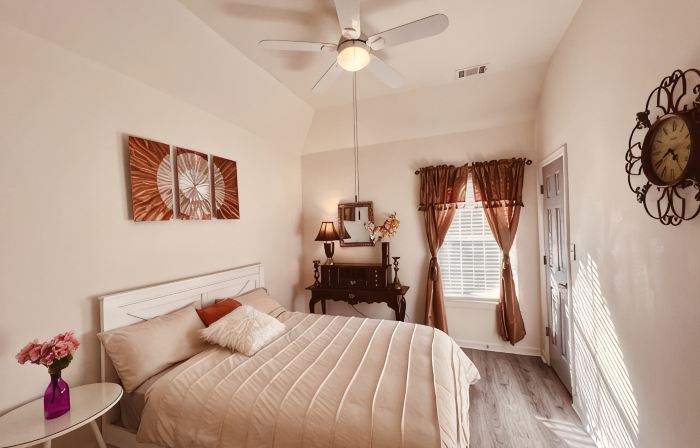4 BR home quiet and peaceful