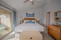 Seaside Cottage with water views! - 3-Star