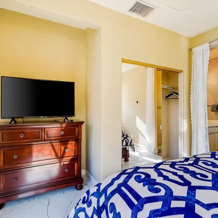 Desert Paradise Enjoy Private Pool & Spa with Game-room, Gym, Bikes&Scooters