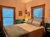 3-Bedroom Cabin in Old Bisbee