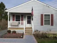 SUMMER FUN IN A 3BED/2BATH SINGLE FAMILY HOME! ベルマのホテル