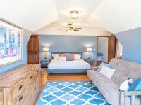 Fish Point Landing Hotels in Bolton