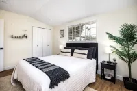 Spacious 4Br Home w/ Fireplace, Game Room, Family Friendly, Near la Attractions