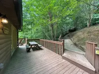 Orchard Mountain Cabin, Enchanting Retreat – Exclusive Lakefront Sanctuary - Alphydda