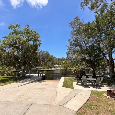 The Fish House - AWESOME BOAT RAMP -Waterfront -Scalloping-Fishing