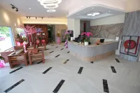 Pantai Regal Boutique Hotel - parking