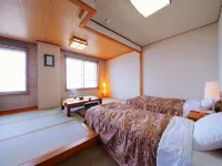 Lake Side Hotel Minatoya