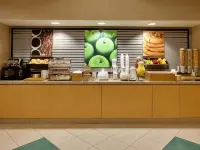La Quinta Inn & Suites by Wyndham Fremont / Silicon Valley - breakfast