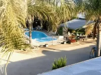 Lone Pine Motel - Pools