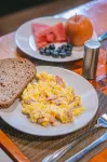 Tinka - breakfast