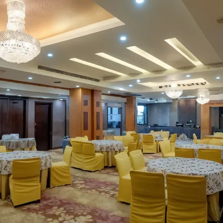 Hotel Leela Grande
