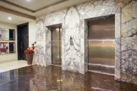 Casa Reina Apartments Gulberg III (Apt 105) - Condos