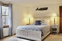 5-Bedroom Vacation Home Just 3 Minutes Drive to Cape Cod Beaches