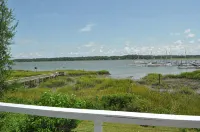 Totally Renovated Waterfront Cottage, Snowbird's Paradise, Boater's Dream - balcony