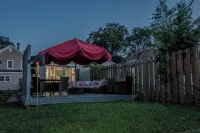 Riverside Tiny Home Retreat - 주방