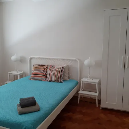 Lisbon Beach Apartments 3. Beach 5 minutes, terrace, barbecue, pets welcome