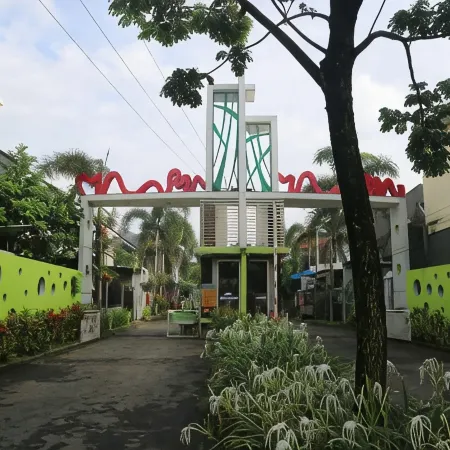 Rumah Singgah Asri Malang - Homestay Syariah