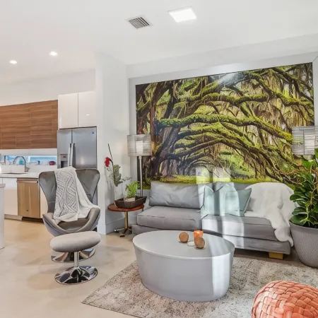 Miami Haven Home 3B/3B - Heated Pool-Jacuzzi /Outside - Inside